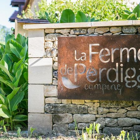 Camping La Ferme De Perdigat Limeuil Ngoại thất bức ảnh