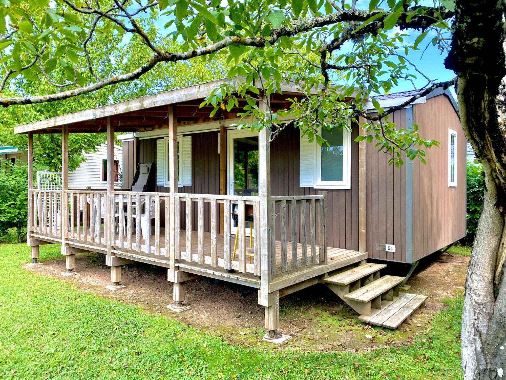 Camping La Ferme De Perdigat Limeuil Ngoại thất bức ảnh
