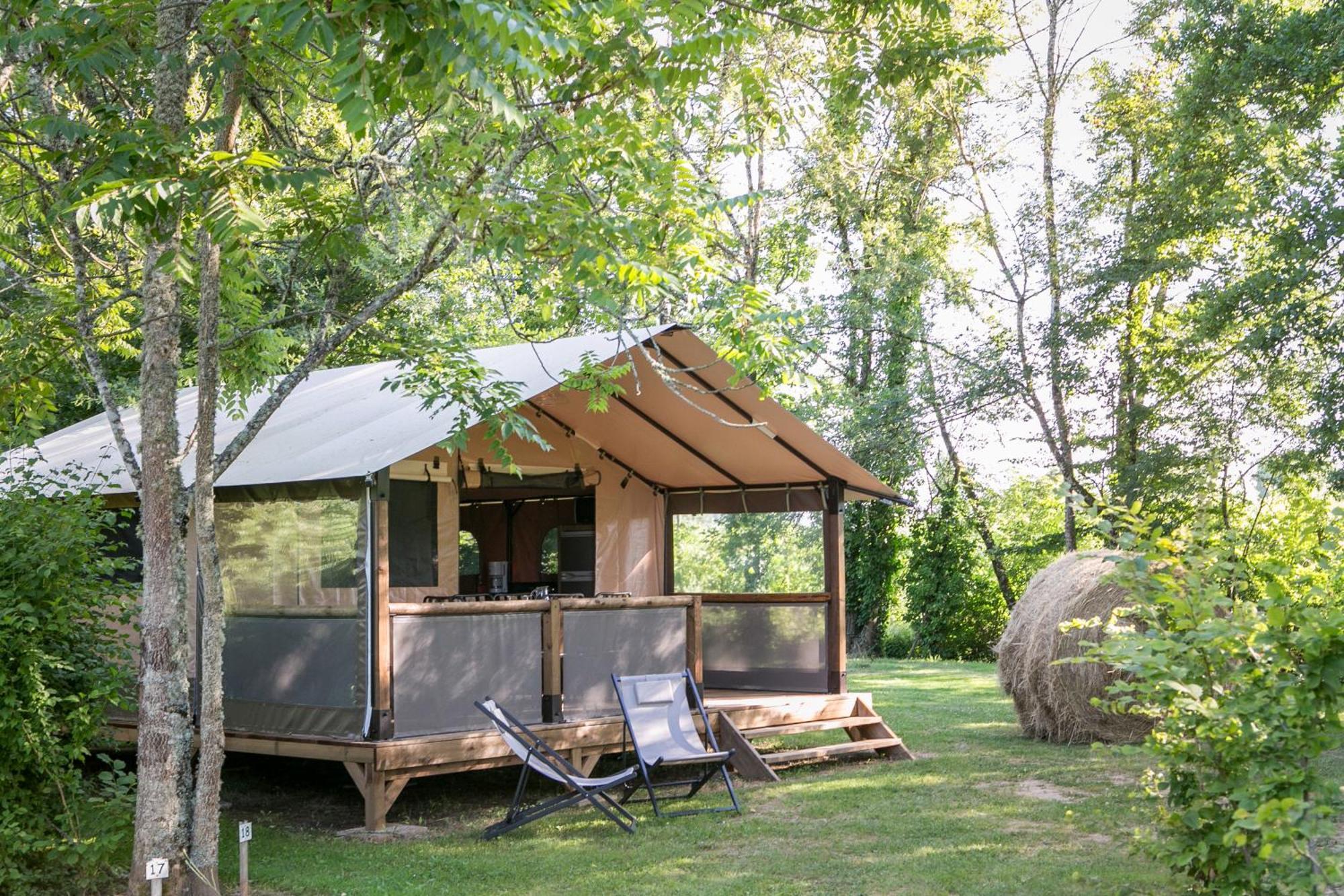 Camping La Ferme De Perdigat Limeuil Ngoại thất bức ảnh